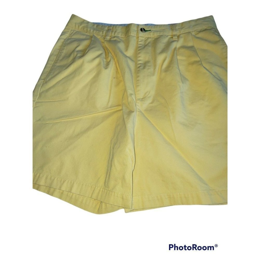 Men's Vintage TOMMY HILFIGER Shorts Size 36 Pleated Yellow Pockets Golf